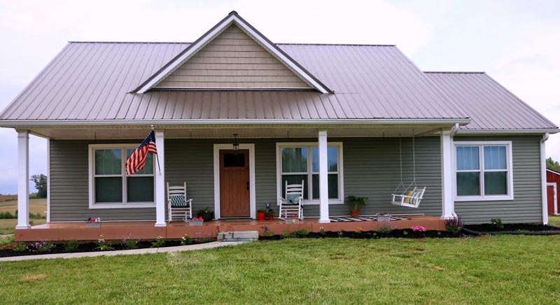 Front view of the farmhouse.